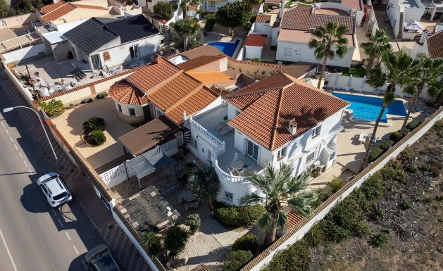 Villa - Herverkoop - Torrevieja - El chaparral