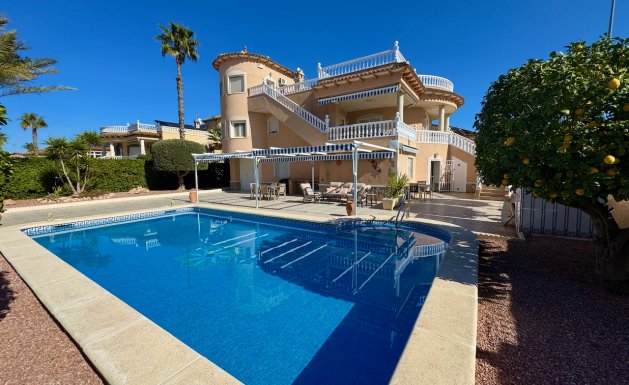 Villa - Resale - Alicante - Benferri