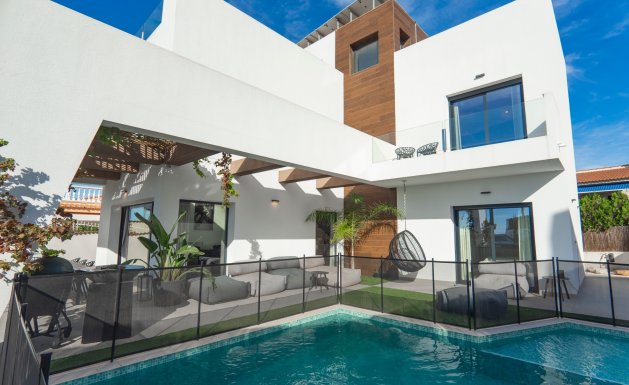 Villa - Resale - Ciudad Quesada - Town Center