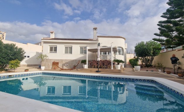 Villa - Resale - Ciudad Quesada - Town Center