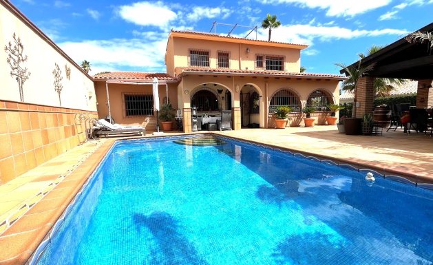 Villa - Resale - La Nucía - La Nucía