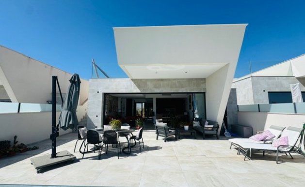 Villa - Reventa - Ciudad Quesada - La Fiesta