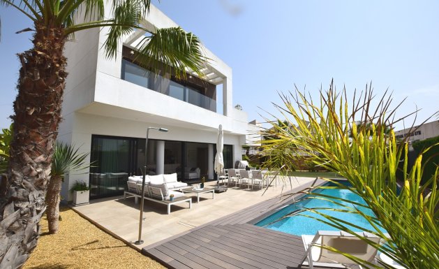 Reventa - Detached House / Villa - Ciudad Quesada - Airstrip