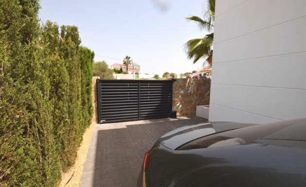 Reventa - Detached House / Villa - Ciudad Quesada - Airstrip