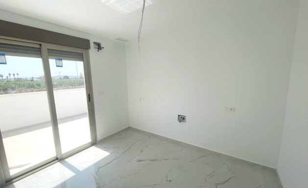 Reventa - Semi Detached - Daya Nueva