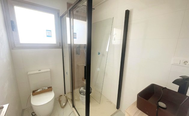Reventa - Semi Detached - Daya Nueva