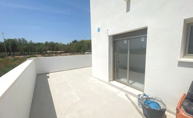 Reventa - Semi Detached - Daya Nueva