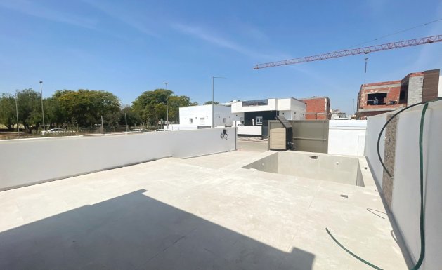 Reventa - Semi Detached - Daya Nueva
