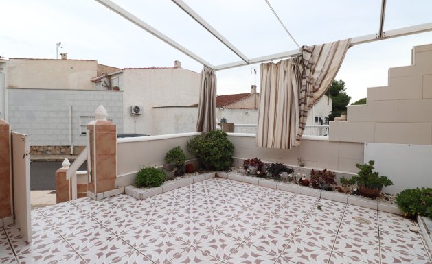 Resale - Chalet - Guardamar del Segura - El Moncayo