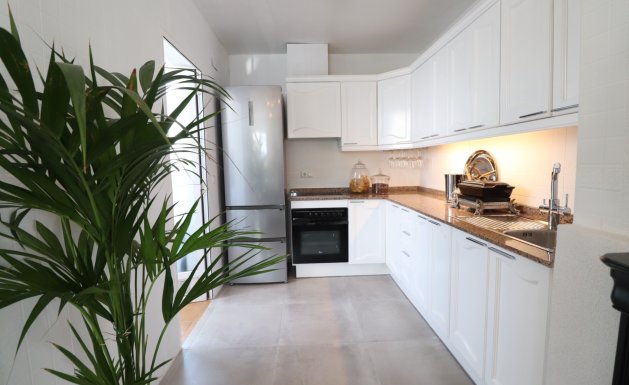 Herverkoop - Detached House / Villa - Orihuela Costa - Los Balcones