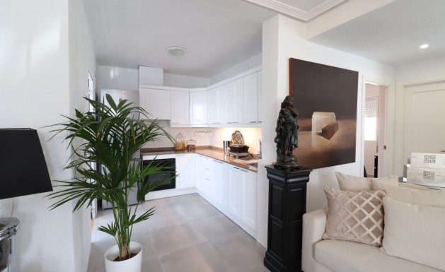 Herverkoop - Detached House / Villa - Orihuela Costa - Los Balcones