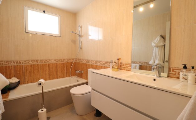 Herverkoop - Detached House / Villa - Orihuela Costa - Los Balcones