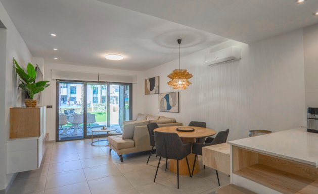 Resale - Apartment - Guardamar del Segura - El Raso