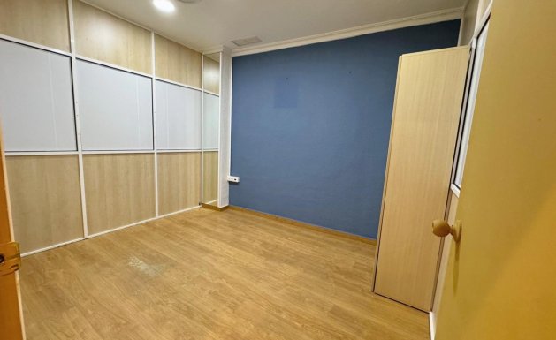 Resale - Commercial - Guardamar del Segura - Centro