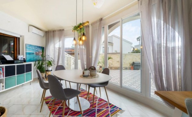 Resale - Villa / Detached - Ciudad Quesada - Quesada Center
