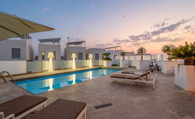 Resale - Villa - Orihuela Costa - Villamartín