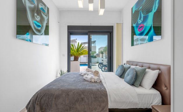 Resale - Villa - Orihuela Costa - Villamartín