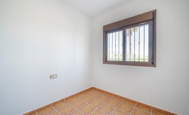 Resale - Chalet - Algorfa