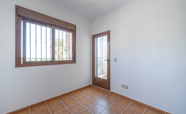 Resale - Chalet - Algorfa