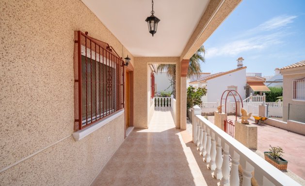 Resale - Villa - Algorfa