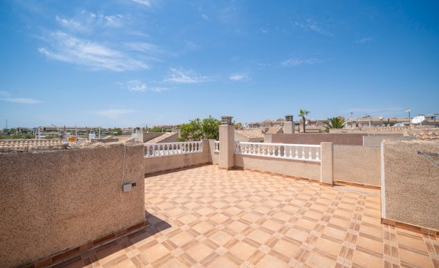 Resale - Villa - Algorfa