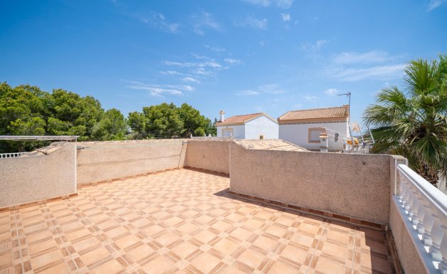 Resale - Villa - Algorfa