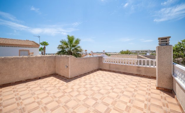Resale - Villa - Algorfa