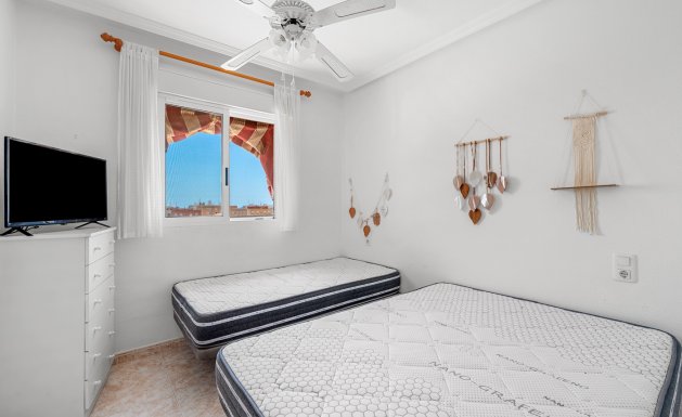 Resale - Apartment - Santa Pola
