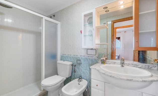 Resale - Apartment - Santa Pola