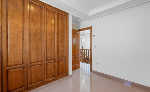 Reventa - Villa - Torrevieja