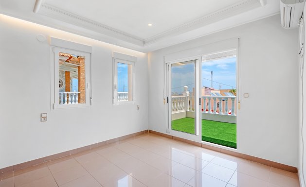Reventa - Villa - Torrevieja