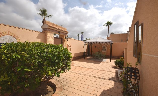 Reventa - Villa - Ciudad Quesada - Doña Pepa
