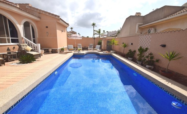Reventa - Villa - Ciudad Quesada - Doña Pepa