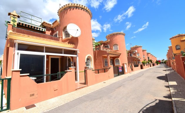 Herverkoop - Detached House / Villa - Orihuela Costa - Playa Flamenca