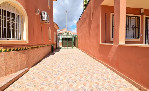 Herverkoop - Detached House / Villa - Orihuela Costa - Playa Flamenca
