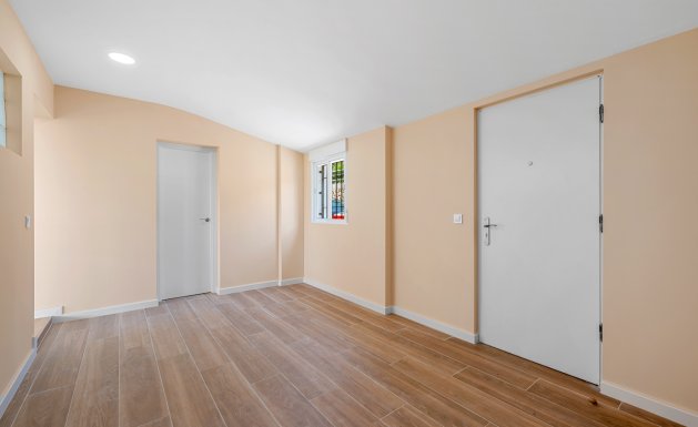 Resale - Villa - Alicante - La Nucía