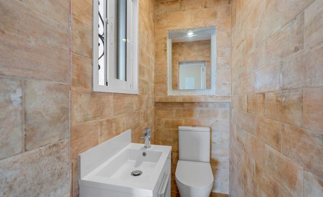 Resale - Villa - Alicante - La Nucía