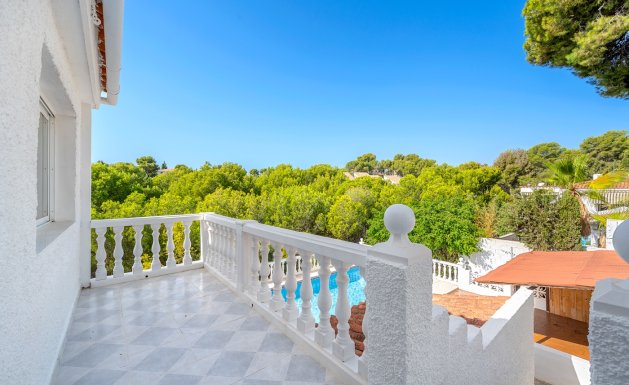 Resale - Villa - Alicante - La Nucía