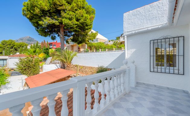 Resale - Villa - Alicante - La Nucía