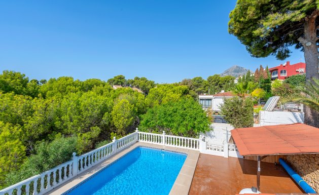 Resale - Villa - Alicante - La Nucía