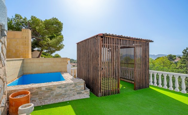Resale - Villa - Alicante - La Nucía