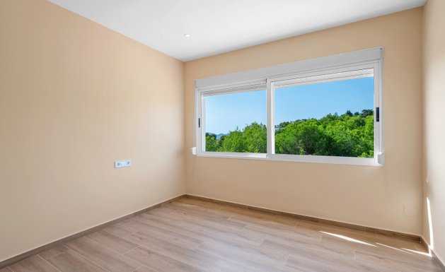 Resale - Villa - Alicante - La Nucía