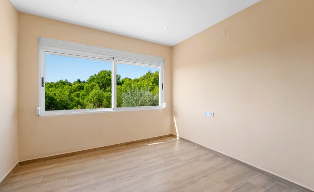Resale - Villa - Alicante - La Nucía
