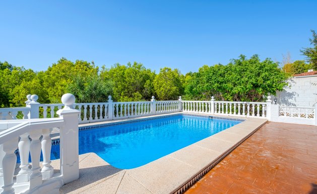 Resale - Villa - Alicante - La Nucía