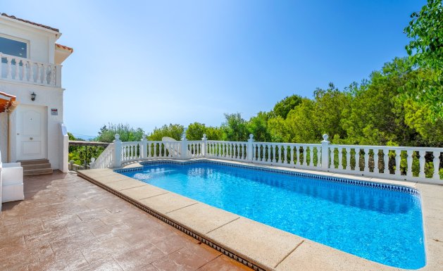 Resale - Villa - Alicante - La Nucía