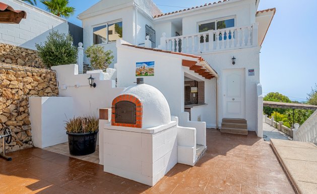Resale - Villa - Alicante - La Nucía
