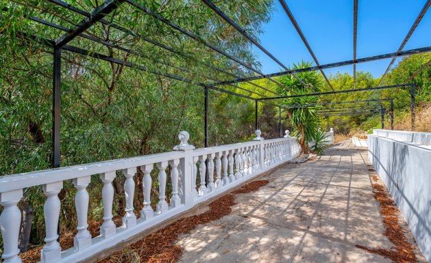 Resale - Villa - Alicante - La Nucía