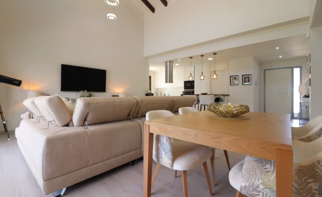 Resale - Detached House / Villa - Algorfa - La Finca Golf Resort