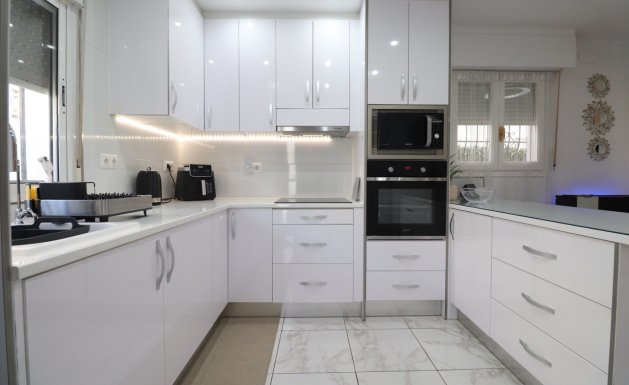 Resale - Detached House / Villa - Orihuela Costa - La Florida