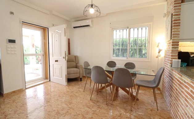 Resale - Detached House / Villa - Guardamar del Segura - El Raso
